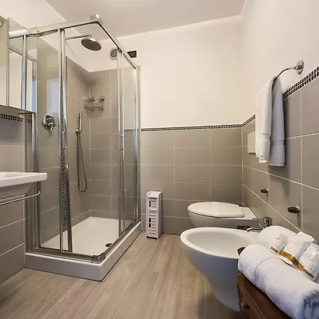 Sea View Penthouse - Free Park - Wifi * Савона