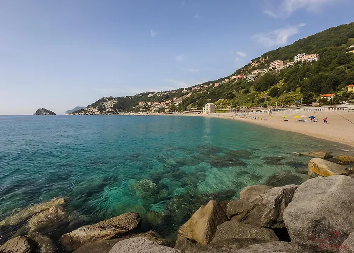 Sea View Penthouse - Free Park - Wifi Apartament